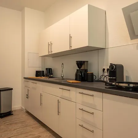 Maremar - Design - Luxus Boxspringbett - Zentral - Kueche - Arbeitsplatz - Highspeed Wlan Gera