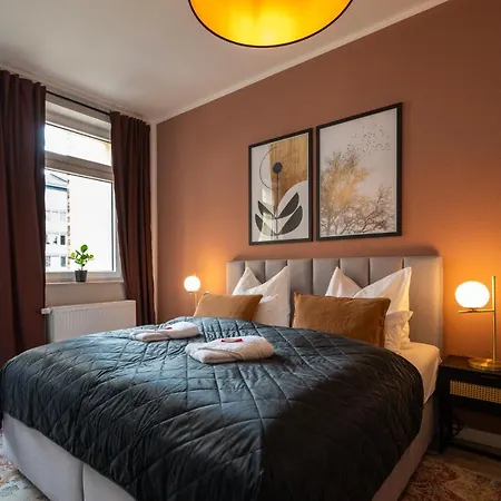 Maremar - Design - Luxus Boxspringbett - Zentral - Kueche - Arbeitsplatz - Highspeed Wlan *