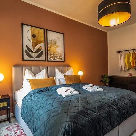 Appartement Maremar - Design - Luxus Boxspringbett - Zentral - Kueche - Arbeitsplatz - Highspeed Wlan Gera