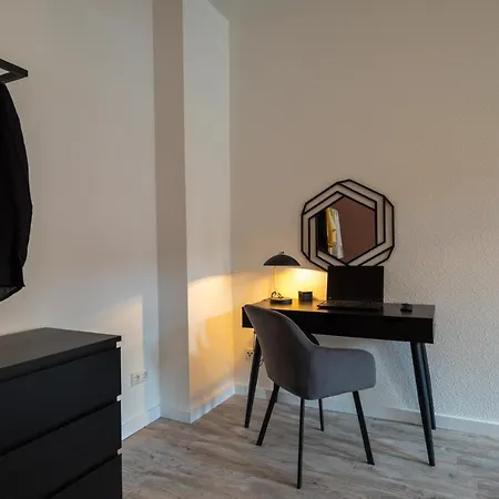 Maremar - Design - Luxus Boxspringbett - Zentral - Kueche - Arbeitsplatz - Highspeed Wlan Appartement *