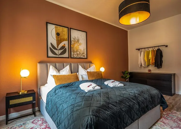 Apartment Maremar - Design - Luxus Boxspringbett - Zentral - Küche - Arbeitsplatz - Highspeed Wlan Gera