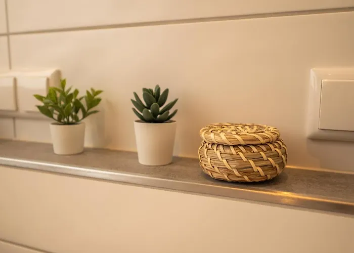 Maremar - Design - Luxus Boxspringbett - Zentral - Kueche - Arbeitsplatz - Highspeed Wlan Appartement Gera