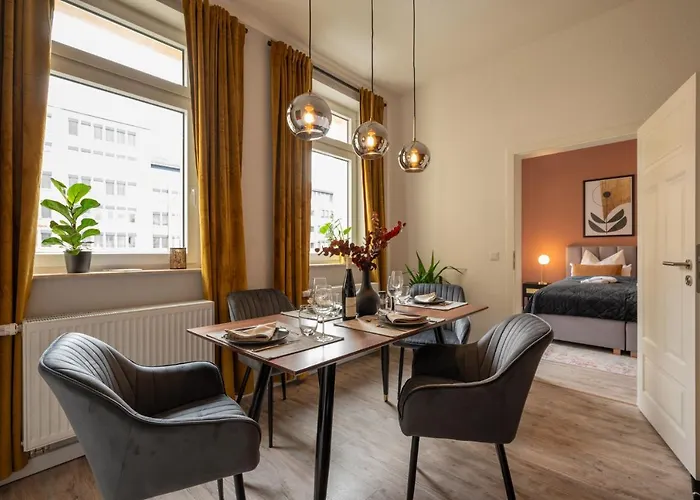 Maremar - Design - Luxus Boxspringbett - Zentral - Kueche - Arbeitsplatz - Highspeed Wlan Gera