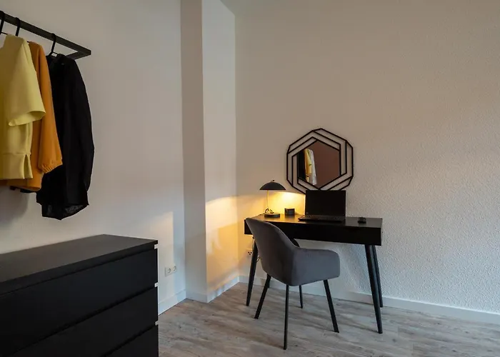 Maremar - Design - Luxus Boxspringbett - Zentral - Küche - Arbeitsplatz - Highspeed Wlan Apartment *